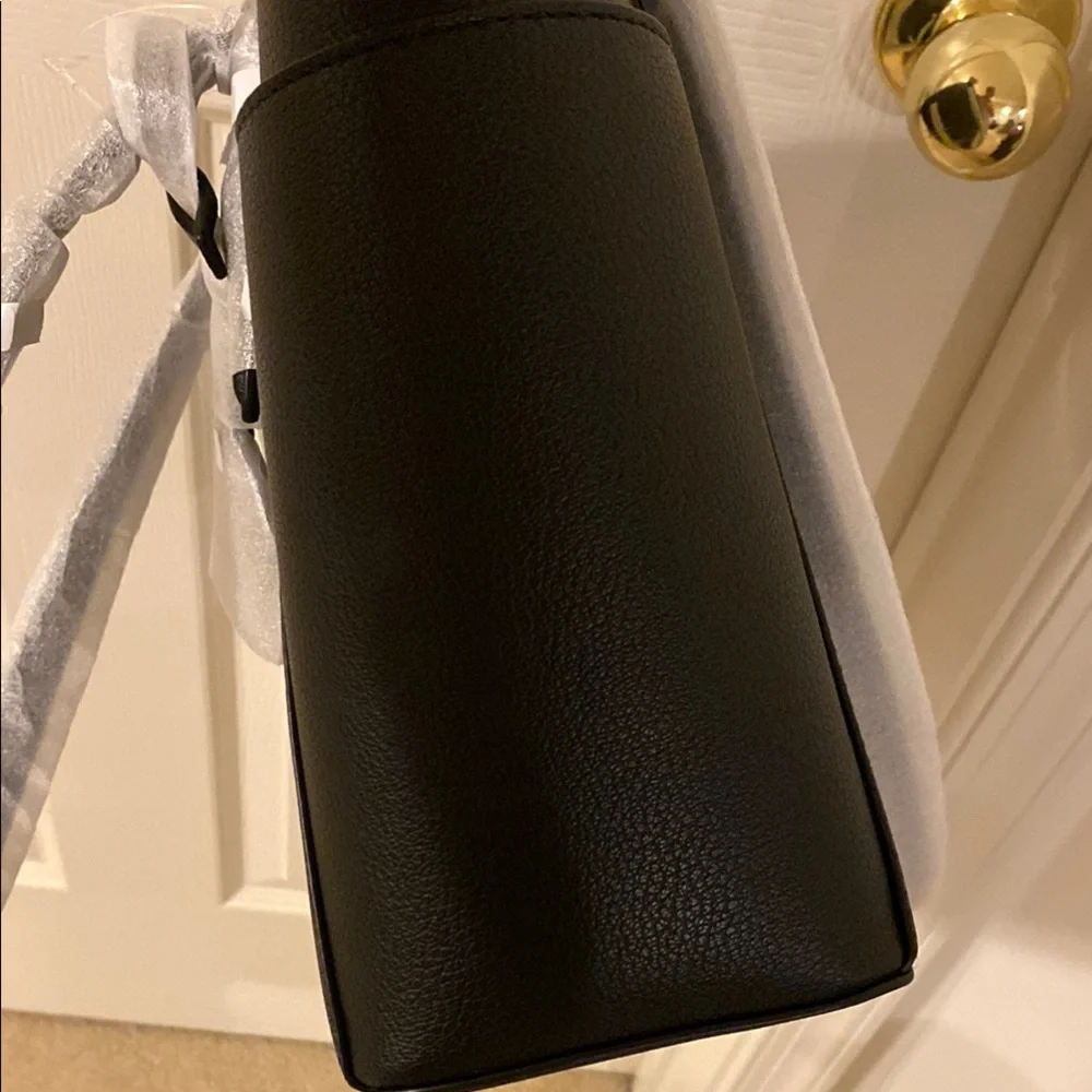 Michael Kors Black Tote Bag - Picture 10 of 12